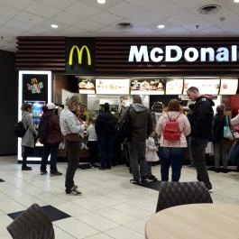 McDonald's - Lurdy Ház Budapest - Külső kép