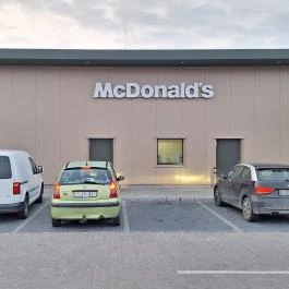 McDonald's, Maglód, Maglód - Külső kép