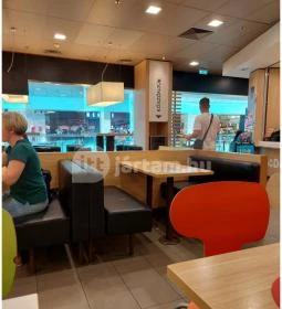 McDonald's - MOM Park