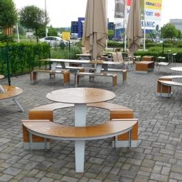 McDonald's - Tesco Budaörs Budaörs - Külső kép