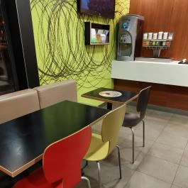 McDonald's - Topánka utca Budapest - Belső