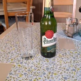 MgTels Pizzéria & Kisvendéglő Budapest - Étel/ital