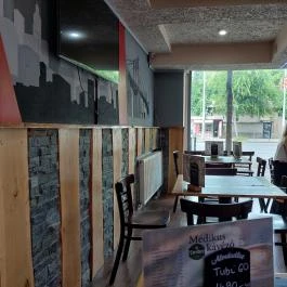 Medikus Kávézó és Söröző Budapest - Belső