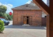 Megálló Étterem & Pizzéria Adony