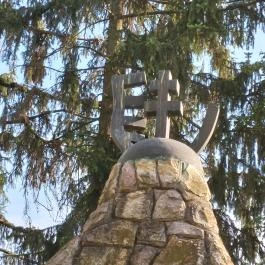 Megbékélési emlékmű Jászfényszaru - Egyéb