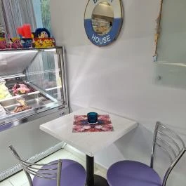 Melódia Cukrászda Seregélyes - Belső