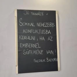 Melódia Cukrászda, Seregélyes - Étlap/itallap