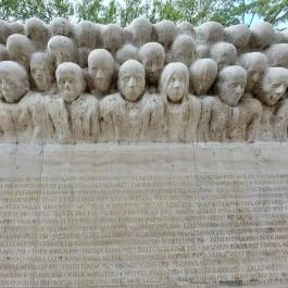 Memento: Az 1945–56 között kivégzettek emlékműve, Budapest - Egyéb