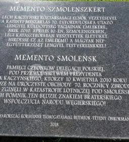 Mementó Szmolenszkért emlékmű