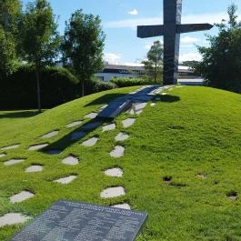 Mementó Szmolenszkért emlékmű Budapest - Külső kép