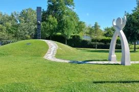 Mementó Szmolenszkért emlékmű Budapest