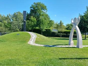 Mementó Szmolenszkért emlékmű Budapest