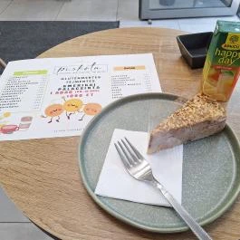 Mentes Piskóta, Budapest - Étel/ital