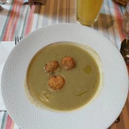 Menza Étterem & Kávézó Budapest - Étel/ital