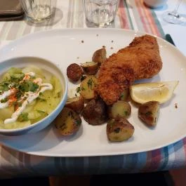 Menza Étterem & Kávézó Budapest - Étel/ital