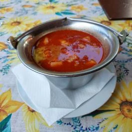 Mészáros Vendéglő Abony - Étel/ital