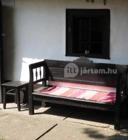 Mézeskalácsos tájház