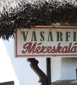 Mézeskalácsos tájház