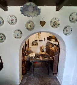 Mézeskalácsos tájház