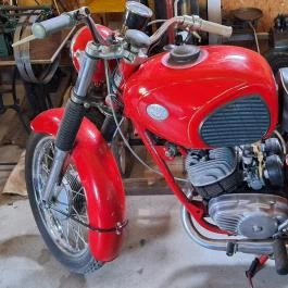 Mezőgazdasági és Géptörténeti Magángyűjtemény Jászkisér - Egyéb