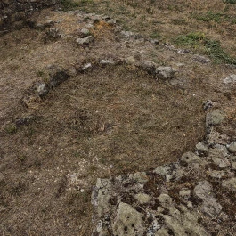 Mezőnyárádi templomrom, Mez?nyárád - Külső kép