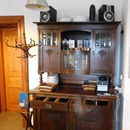 Mi A Kő, Köveskál - Belső