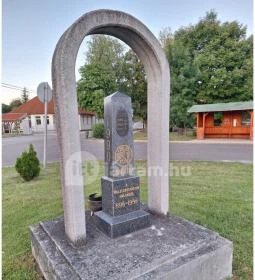 Millecentenáriumi emlékmű