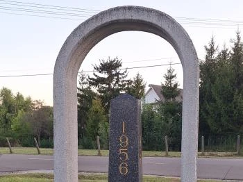 Millecentenáriumi emlékmű Balaton