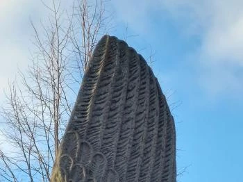 Millecentenáriumi emlékoszlop Szob