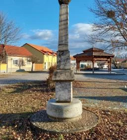  Millecentenáriumi emlékoszlop