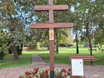 Millenniumi emlékkereszt Vámosszabadi