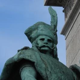 Millenniumi emlékmű Budapest - Egyéb