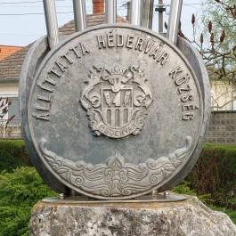 Millenniumi emlékmű Hédervár - Egyéb