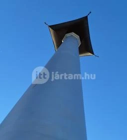 Millenniumi Szent Korona emlékmű