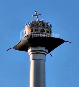 Millenniumi Szent Korona emlékmű