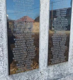 Minden korok hőseinek emlékműve