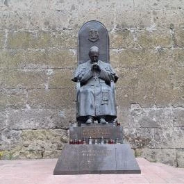 Mindszenty József Esztergom - Külső kép