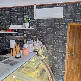 Mini Cukrászda Mesztegnyő - Belső