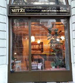 Mitzi. - Kortárs Kávéház & Bár