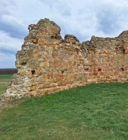 Mizseszék - Pusztatemplom romjai