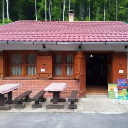 Mókus Odú Garadna - Külső kép