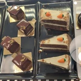 Mon Crémi Kávézó - Corvin Plaza, Budapest - Étel/ital