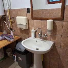 Moni Vendéglő, Fülesd - Mosdó