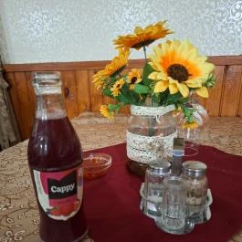 Moni Vendéglő, Fülesd - Étel/ital