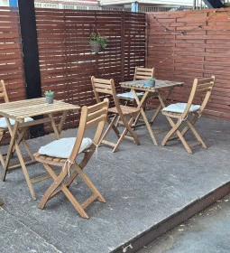 Montázs Art Café
