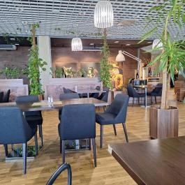 Montenegrói Gurman Max City Törökbálint - Belső