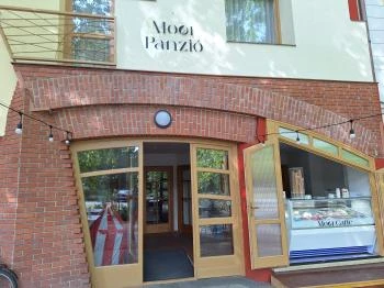 Mooi Kávézó és Panzió Nagyatád