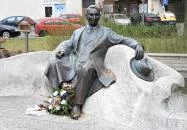 Móra Ferenc szobra Kiskunfélegyháza