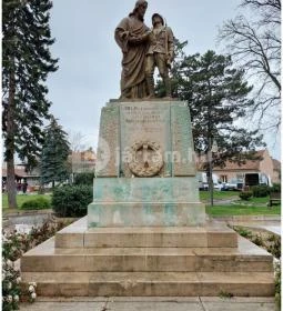 Mosoni hősi emlékmű