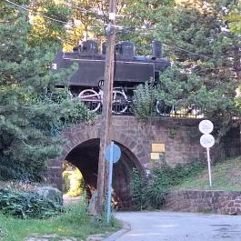 Mozdony Balatonalmádi - Külső kép